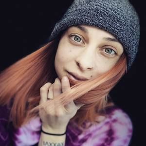 Meet your Posher, Jade